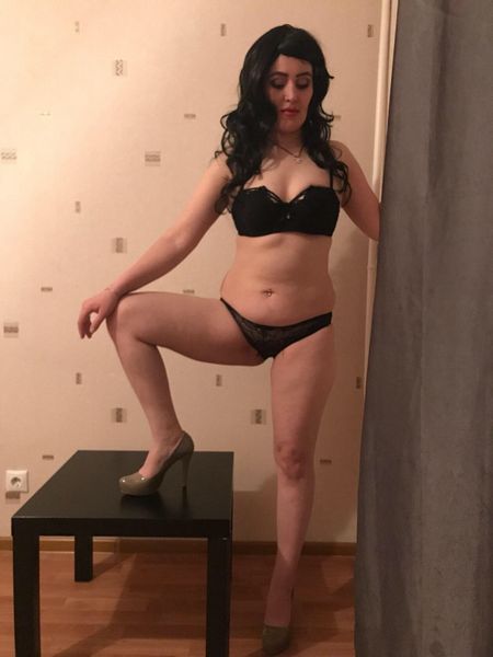 03286726610774080304